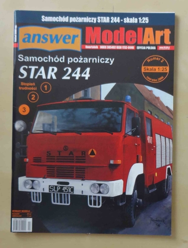 Samochód pożarniczy STAR 244, skala 1:25, answer ModelArt Nr 2, czerwiec 2006, model kartonowy.jpg