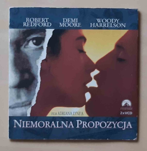Niemoralna propozycja, dwie płyty VCD.jpg