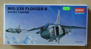 MIG-23S FLOGGER-B, sowiecki myśliwiec odrzutowy,  skala 1/72, Academy 1321